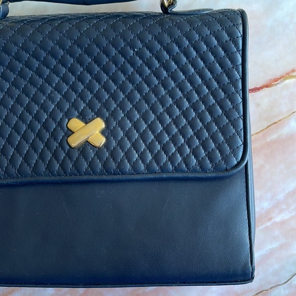 VINTAGE | Navy quilted shoulder bag - Picture 2 of 11